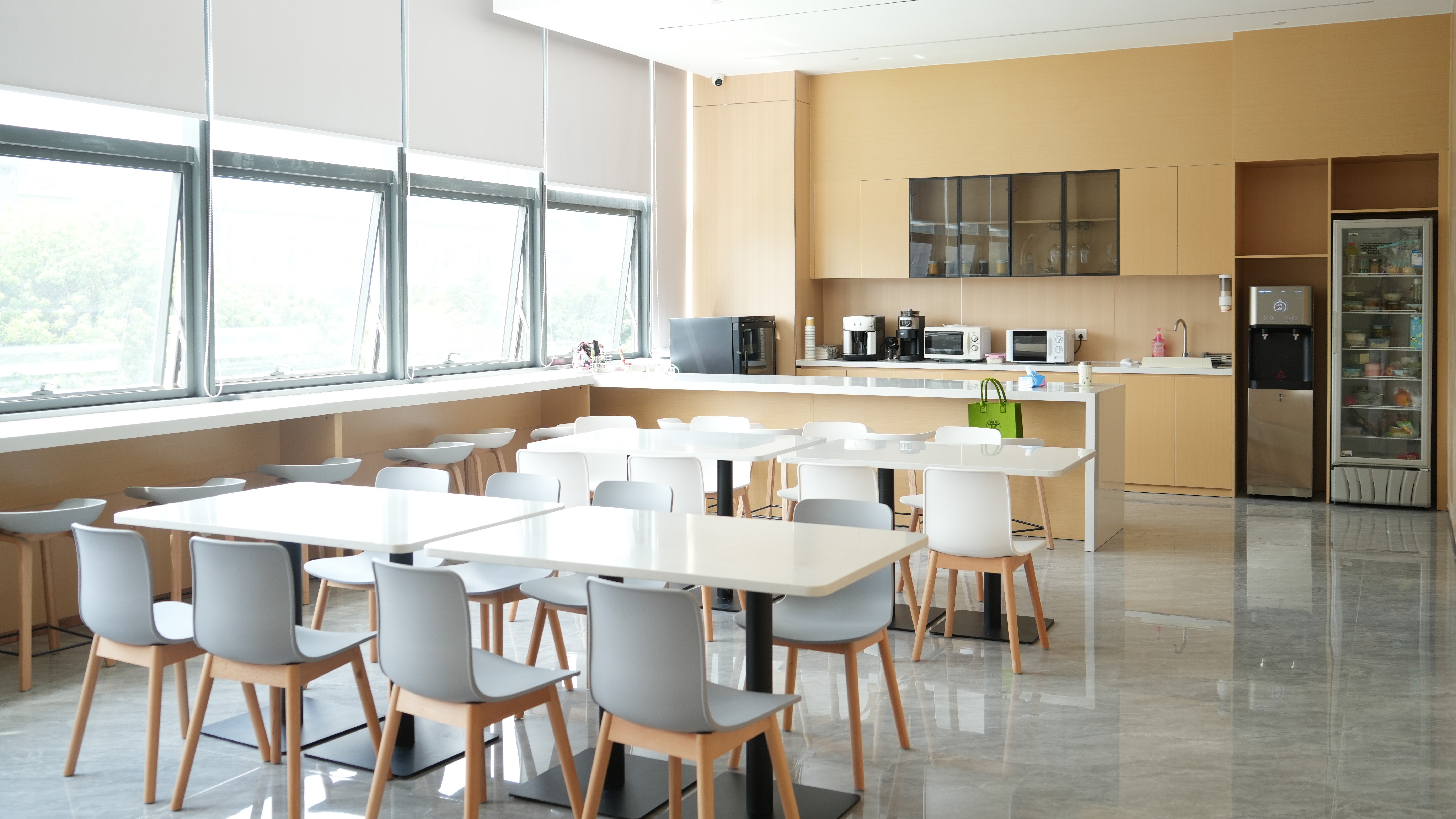 关于我们13-餐厅2